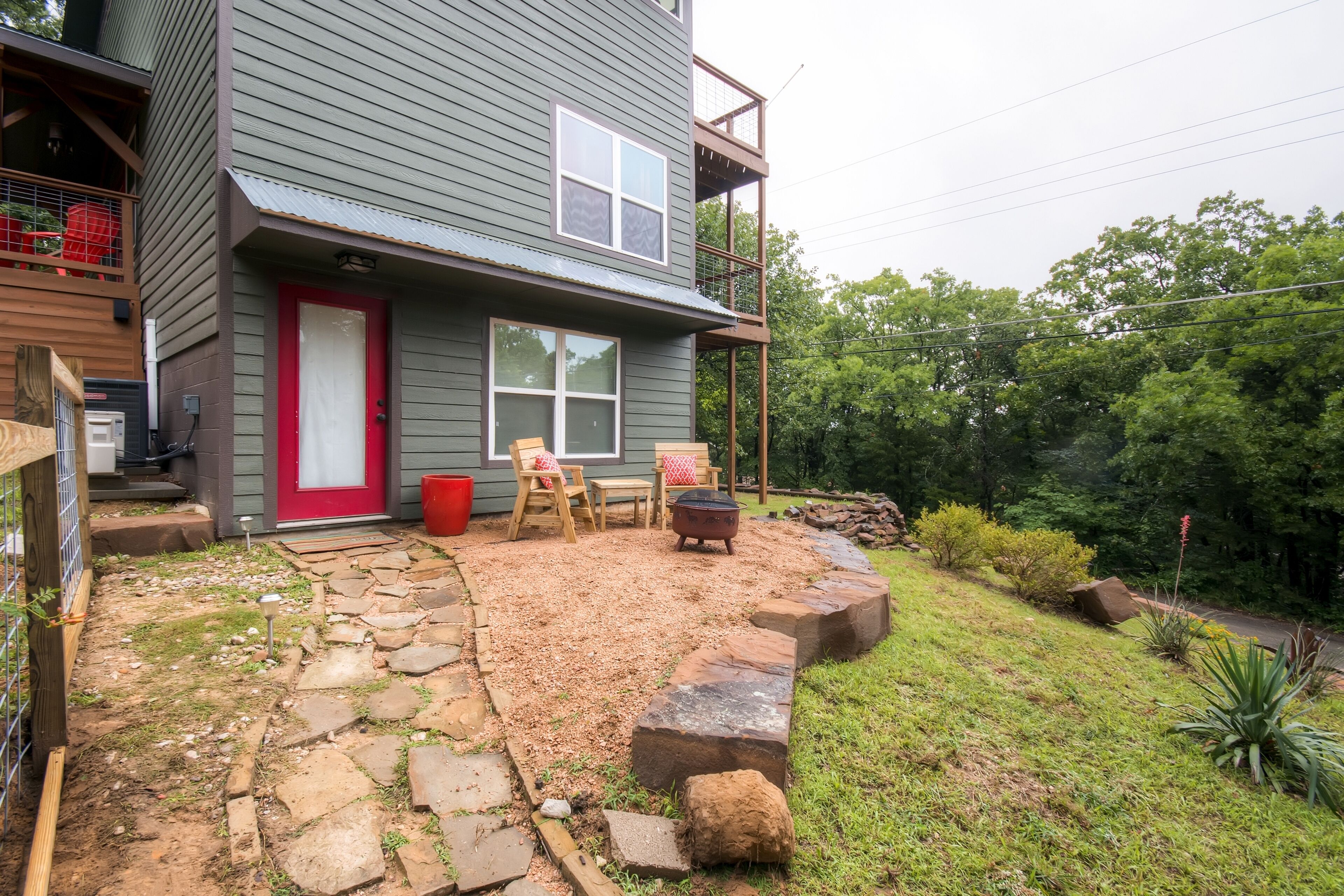 Tranquil Pottsboro Studio w/ Fire Pit, Forest View