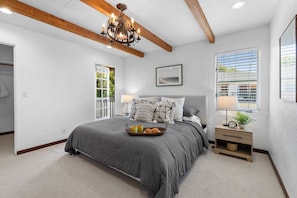 3 bedrooms, memory-foam beds, iron/ironing board, travel cot - 3096 Sanctuary by the Bay ~ Remodeled, Bay View! (Pacific Grove)