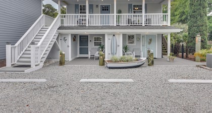 1 Mi to Ocean Isle Beach! Studio w/ Outdoor Oasis