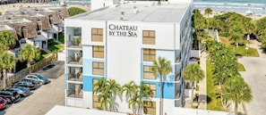 Exterior - Oceanfront - Ground Floor - Steps to the Beach - Next to Cocoa Beach Pier (Cocoa Beach)