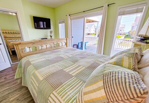 5 bedrooms, internet, bed sheets