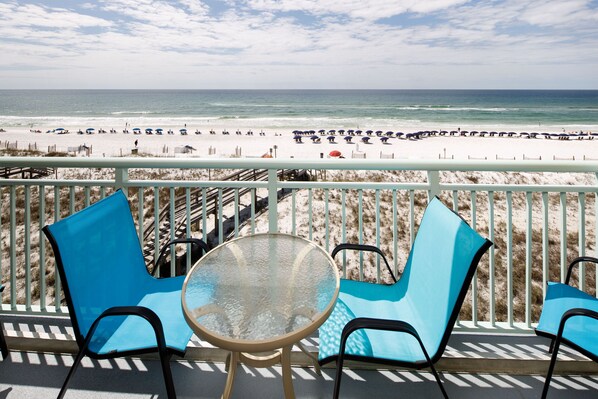 Balcony view - Yes, you are right on the beach! No obstructions, just amazing views.