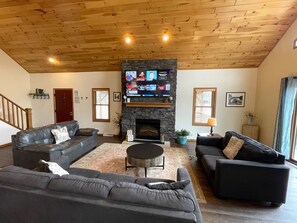 TV connectée, cheminée