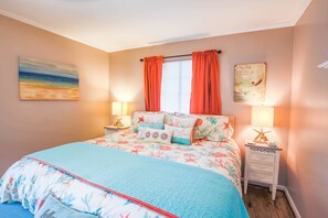 4 bedrooms, iron/ironing board, WiFi, bed sheets