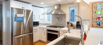 Modern Beach House with Beautiful Lake Michigan