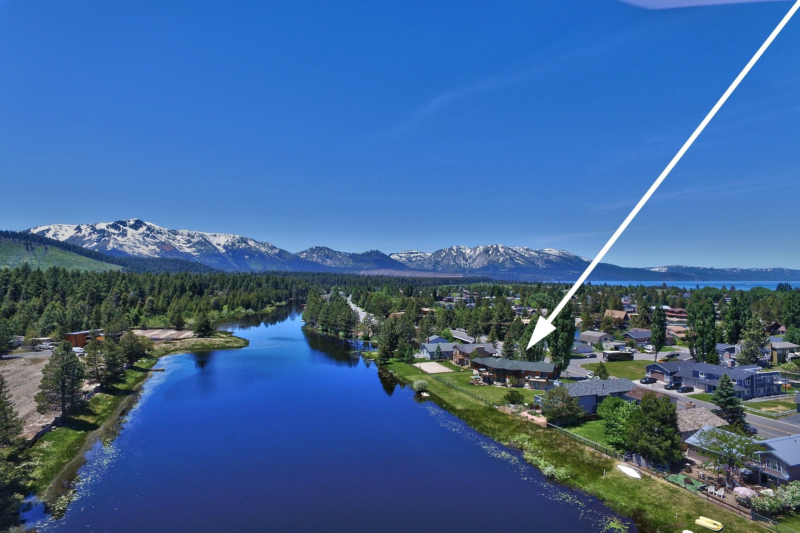 Waterfront Lake Tahoe Home w/ Hot Tub: Near Beach!