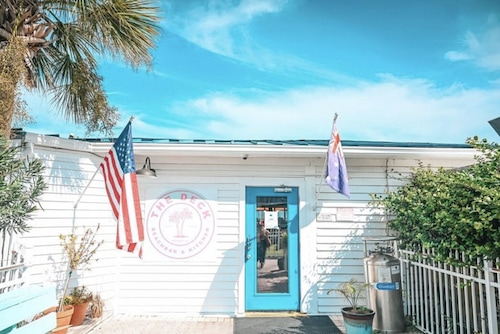 Tybee’s Only Oceanfront Resort•Fall Flash Sale at Beachside Colony Resort 2/2