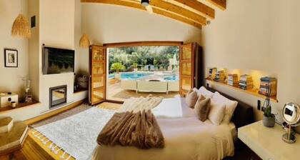 Ylellinen Mallorcan lomakylä, jossa on oma uima-allas ja puutarha, Villa Cami