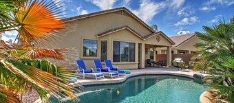 Golf Course View! Group Getaway in Queen Creek