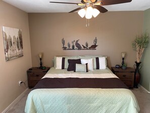 2 habitaciones, escritorio, tabla de planchar con plancha y wifi gratis 