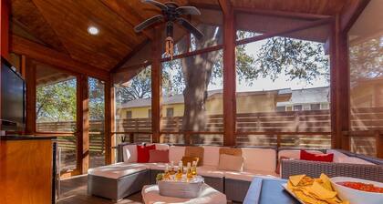 PYSY TÄ��LLÄ! * Downtown Austin * WALK South Congress -myymälöihin ja ravintoloihin! - Vuodepaikkoja 10