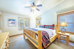 4 chambres, fer et planche à repasser, Wi-Fi gratuit, draps fournis