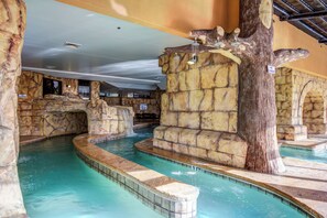 Una piscina techada, una piscina climatizada