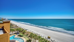A beachfront hotel with a swimming pool, beach access, and ocean views. - 🏖️Stunning Ocean Views | Pools + Hot Tub | The Island 710/720🏖️ (Myrtle Beach)