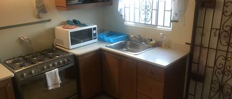 Fridge, microwave, oven, stovetop