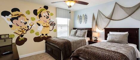 8 dormitorios, tabla de planchar con plancha, wifi y ropa de cama