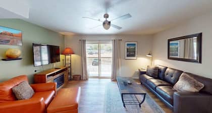 3 Bed Condo upealla Moab Rim Views, Ulkouima-allas