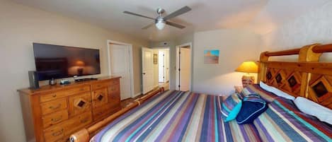 3 bedrooms, iron/ironing board, WiFi (free), bed sheets