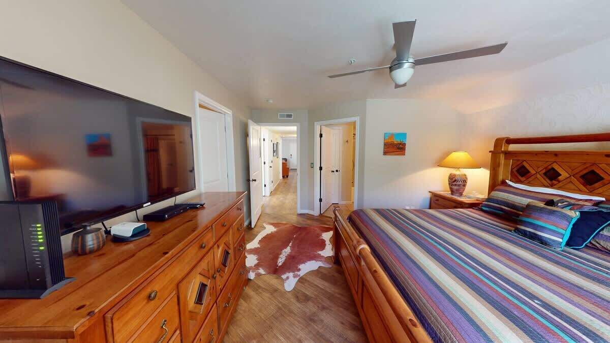 3 bedrooms, iron/ironing board, free WiFi, bed sheets
