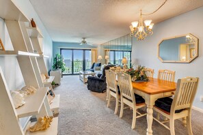 TV - Land's End 202 building 9 Beachfront Condo w| balcony, close to pool! (Treasure Island)