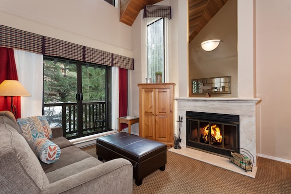 Televisión de pantalla plana, chimenea