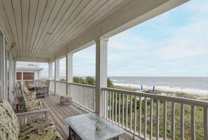 Property grounds - Lovely Ocean Front Upper Level Duplex w Elevator! (Wrightsville Beach)