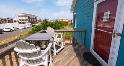 KH205- Oceanside Cottage w/ Direct Beach Access & Great Views- Pet Friendly!