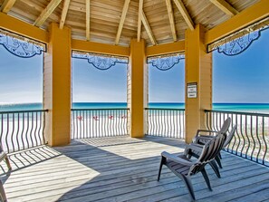Property grounds - Spectacular Gulf Views, 3 Private Balconies, Free Beach Chair Service (Miramar Beach)