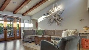 Unclassified image, 4 of 29, button - Dtwn Palm Springs Condo: BBQ, Pool, Fire Pit, etc! (Palm Springs)