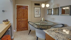 Unclassified image, 3 of 29, button - Dtwn Palm Springs Condo: BBQ, Pool, Fire Pit, etc! (Palm Springs)
