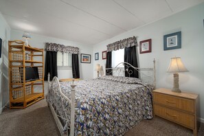 2 quartos, ferros/tábuas de passar roupa