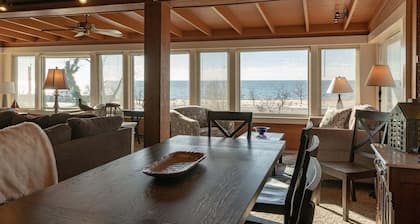 Happe House Apt A: 5 BR House w / Unbstructed Lake Michigan Vistas (12 personas)