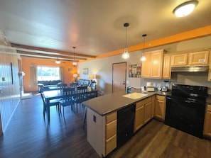 Fridge, microwave, oven, stovetop - Two Bedroom Condo @ Spring Brook Resort (Wisconsin Dells)
