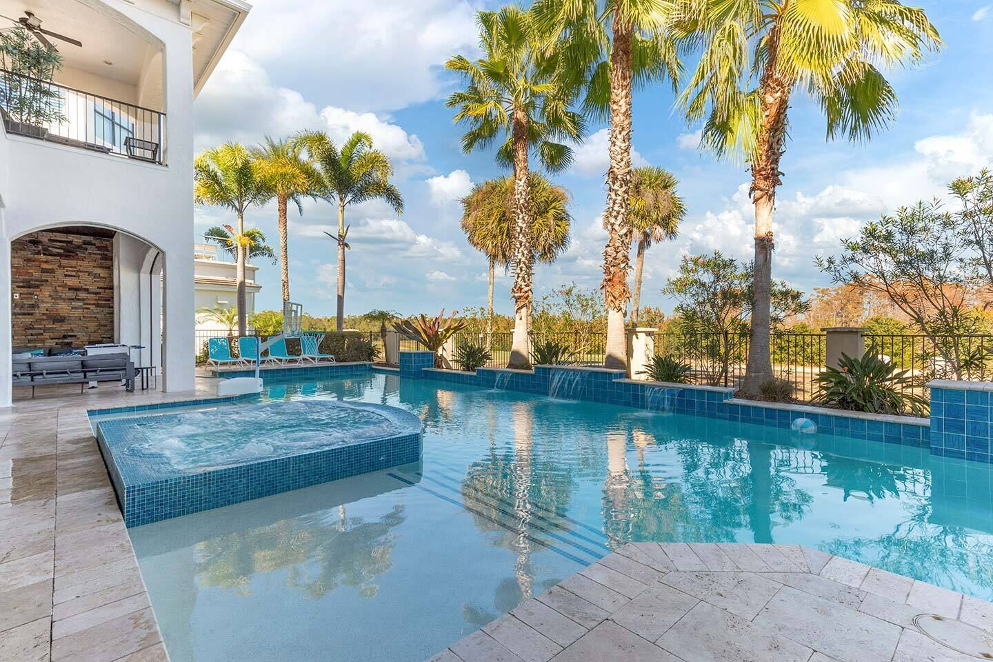 Beautiful Estate with Triple Bunk Suite at Reunion