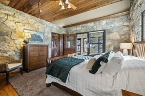 10 bedrooms, iron/ironing board, WiFi, bed sheets