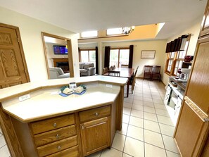 Interior - American Great Outdoors @ Spring Brook Resort (Wisconsin Dells)