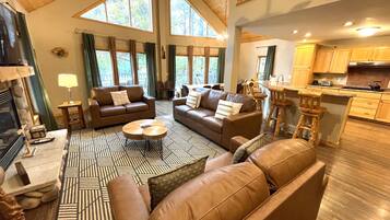 智能电视、壁炉、桌上足球、乒乓球