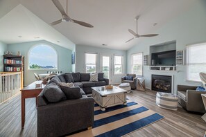 TV, video game console