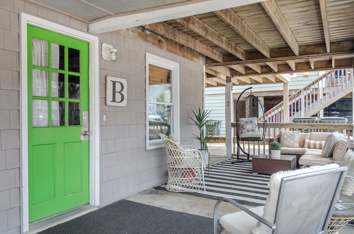 Lower level duplex in heart of Wrightsville Beach!