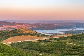 Miscellaneous - *Free Ski Rental* Perfect For Families – 5 Min to Skiing at Canyons, Nintendo, Hot Tub, Free Shuttle (Park City)