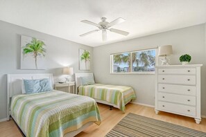 2 bedrooms, iron/ironing board, Internet, bed sheets