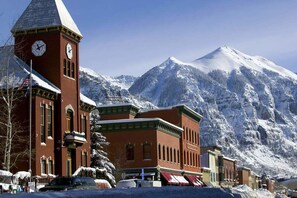 Exterior - Spacious Winter Condo by InvitedHome | Spring Break, Top Floor, In Town, Hot Tub (Telluride)