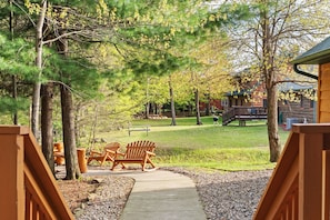 Property grounds - Champagne Chalet @ Spring Brook Resort (Wisconsin Dells)
