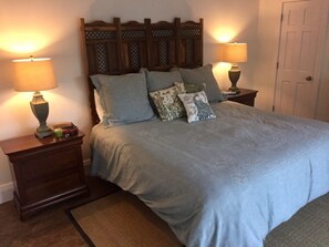 3 bedrooms, iron/ironing board, internet, bed sheets - Picture Renting This Beautiful Villa in West Palm Beach, West Palm Beach Villa 1845 (West Palm Beach)