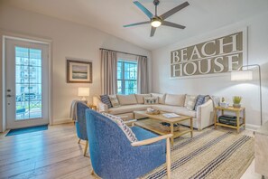 Smart-TV, DVD-Player, Bücher