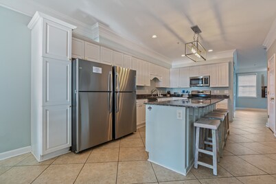 Ocean View Getaway | Perfect Summer Stay Awaits | GC I