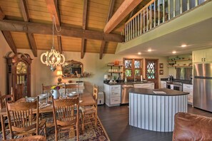 Dining - Sky Valley Home w/ Stunning Views - 1 Mi to Resort (Sky Valley)