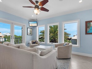 スマートテレビ