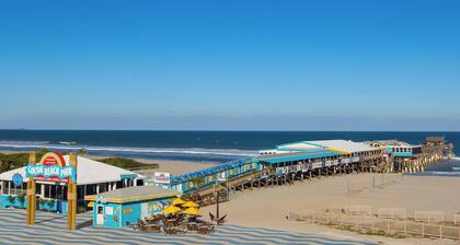 Upea uusi huoneisto @ suosituin lomakeskus! Ranta- / merinäköala!