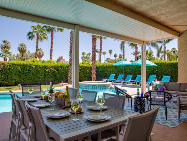 Outdoor dining